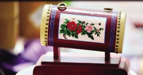 把太平鼓制成工藝品 沒賣過牛大的設計師不是好手藝人